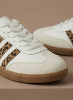 Areleon | Women’s Lightweight Retro Sneakers Comfortable Casual Walking Shoes