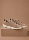 Areleon | Men’s Lightweight Suede Sneakers no lace for Casual Wear