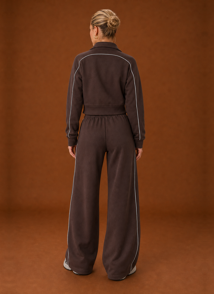 Back view of the Areleon women's full-zip tracksuit showing jacket and joggers